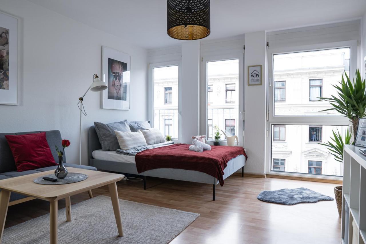 Fullhouse - - R31 - Elevator - Southern City Center Apartment